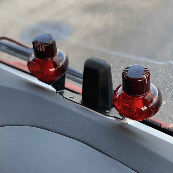 Poppyfäste framruta (Scania Next Gen)