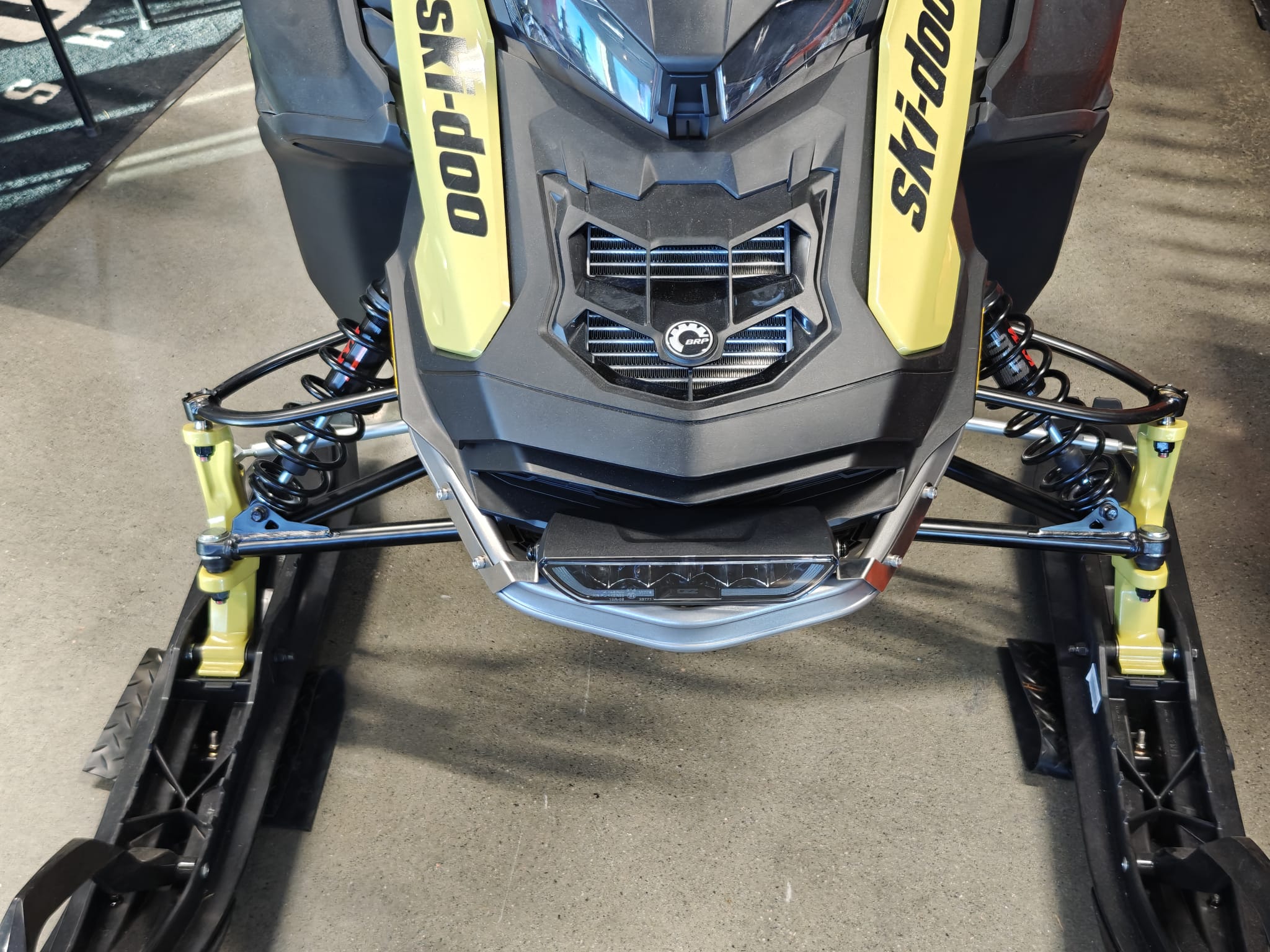 Quick-Light ledrampsfäste till Skidoo - inkl. OZZ XB1 P9" ledramp - Bild 5